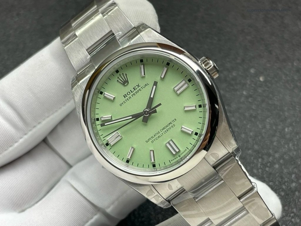 Super Clone Rolex Oyster Perpetual m126000-0011 mit grünem Zifferblatt und Edelstahlband 36 mm