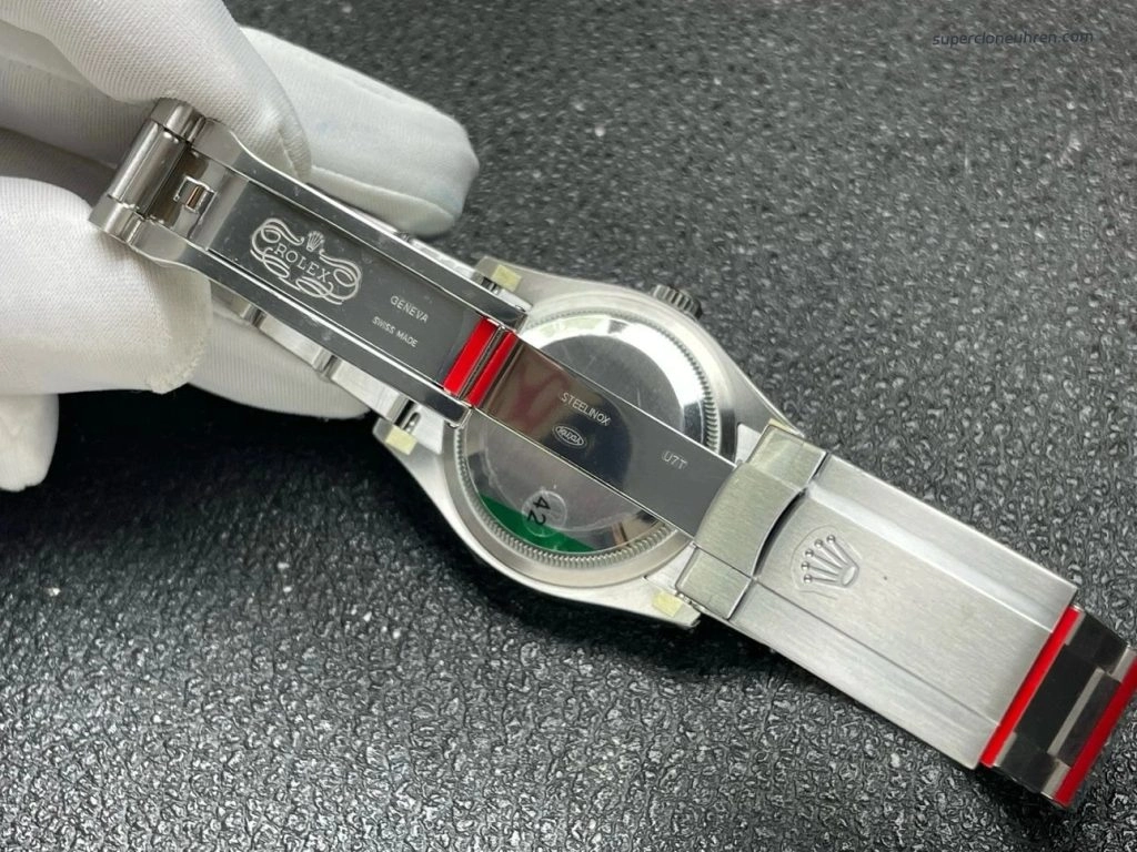 Super Clone Rolex Oyster Perpetual m126000-0011 mit grünem Zifferblatt und Edelstahlband 36 mm
