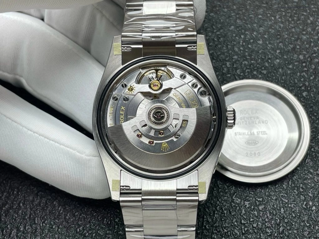 Super Clone Rolex Oyster Perpetual m126000-0011 mit grünem Zifferblatt und Edelstahlband 36 mm