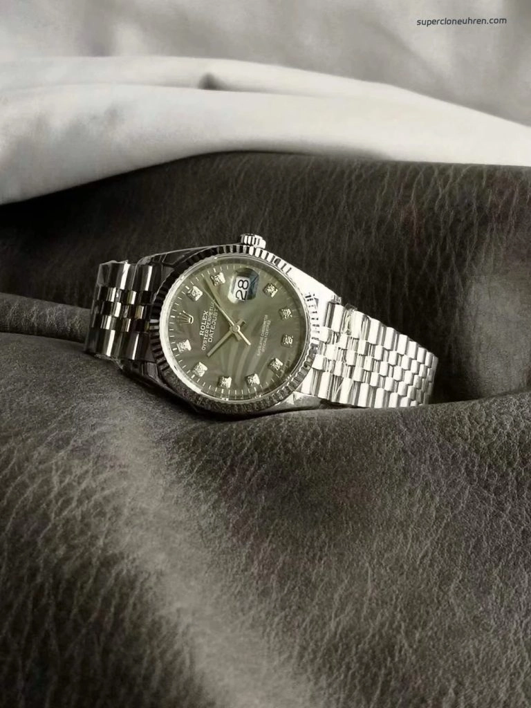 Premium Replica Uhr Rolex Datejust m126234-0055 grünes Palmblatt-Zifferblatt 36mm