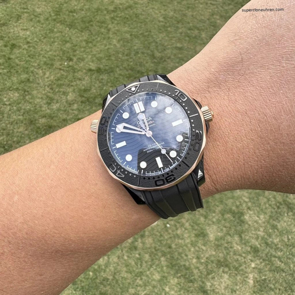 Premium Replica Uhr Omega Seamaster Diver 300M 210.62.44.20.01.001 Keramikgehäuse Roségold 43,5 mm