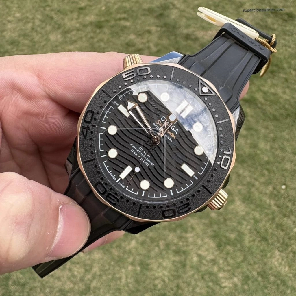 Premium Replica Uhr Omega Seamaster Diver 300M 210.62.44.20.01.001 Keramikgehäuse Roségold 43,5 mm