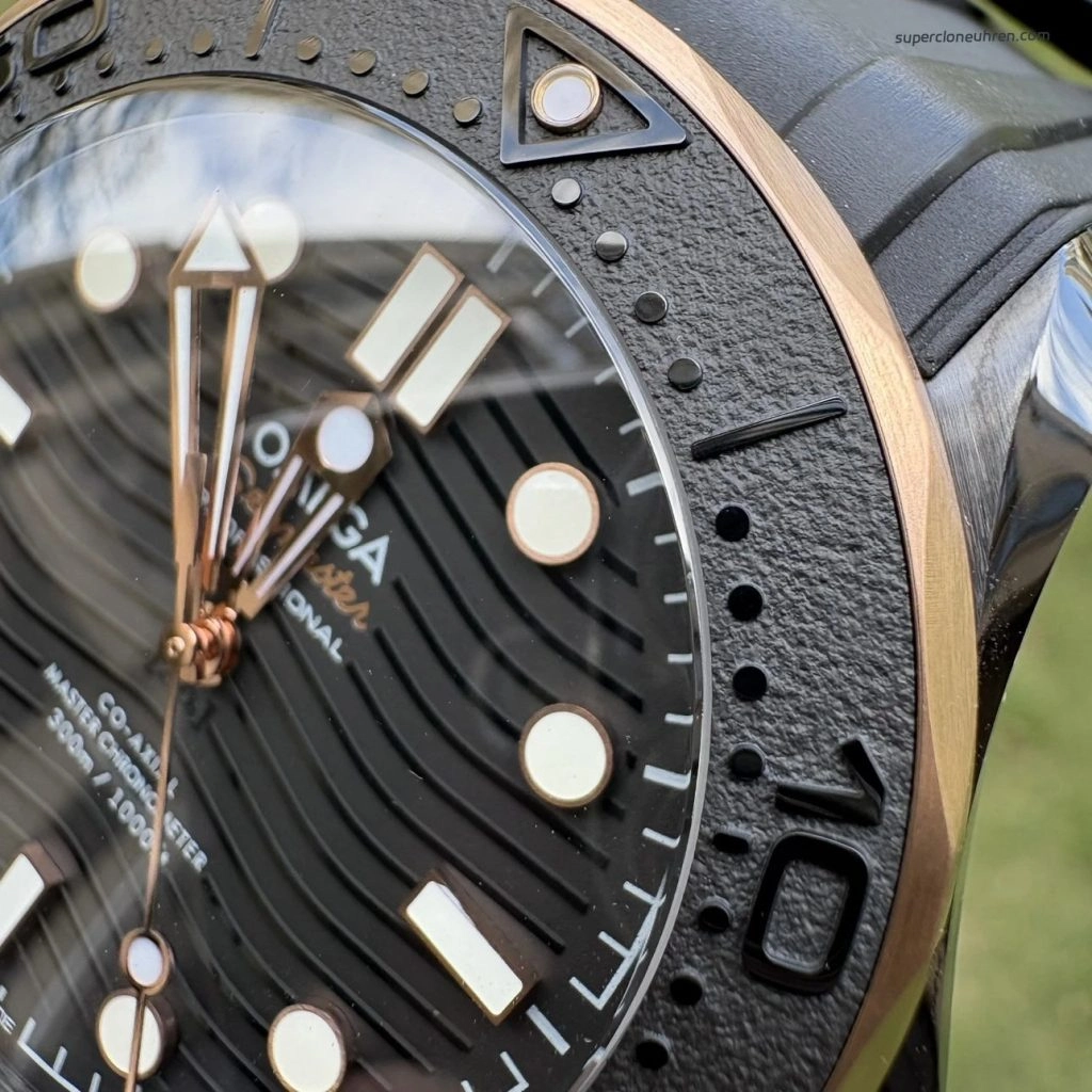 Premium Replica Uhr Omega Seamaster Diver 300M 210.62.44.20.01.001 Keramikgehäuse Roségold 43,5 mm