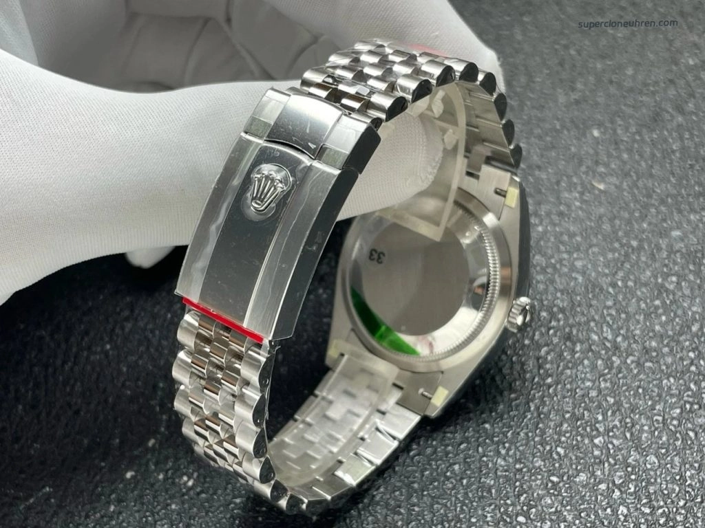 Premium Replica Uhr Rolex Datejust m126284rbr-0037 mit Diamantlünette 36mm