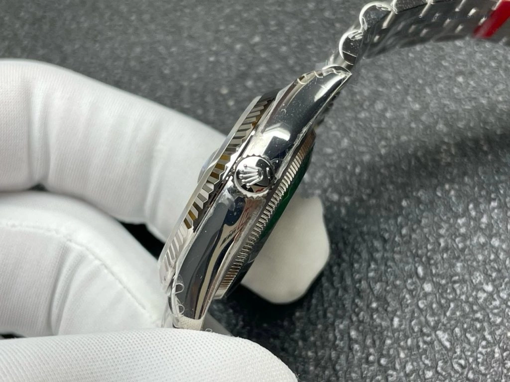 Premium Replica Uhr Rolex Datejust 126234-0027 Edelstahl mit schwarzem Zifferblatt 36mm