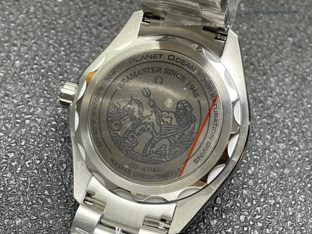 Premium Replica Uhr Omega Seamaster Planet Ocean Ultra Deep 215.30.46.21.03.002 blaues Zifferblatt 45,5 mm