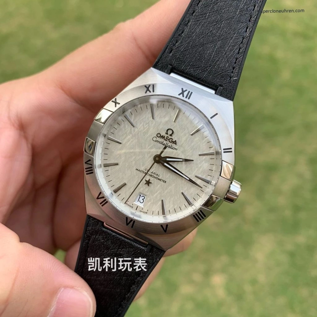 Premium Replica Uhr Omega Constellation 131.12.41.21.06.001 silbernes Zifferblatt 41mm