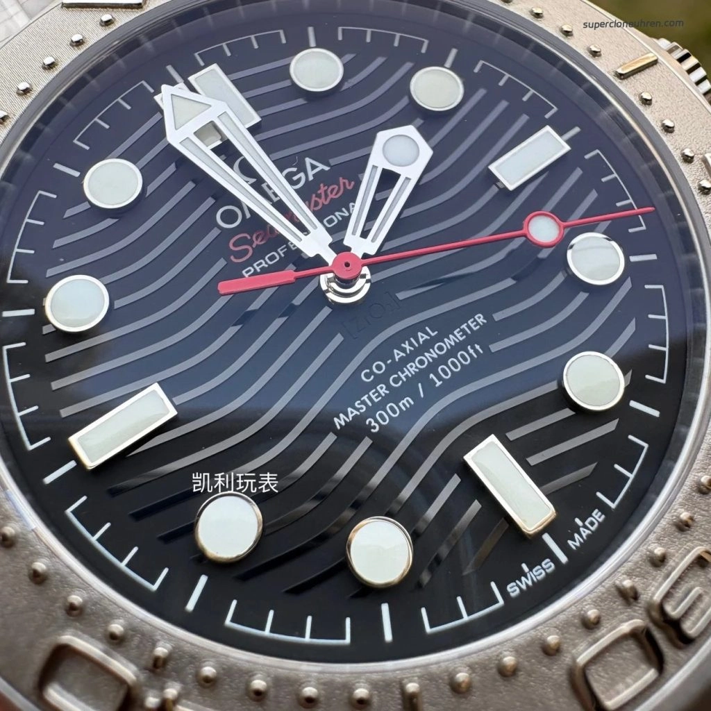 Premium Replica Uhr Omega Seamaster Diver 210.30.42.20.01.002 mit Edelstahlband 42mm