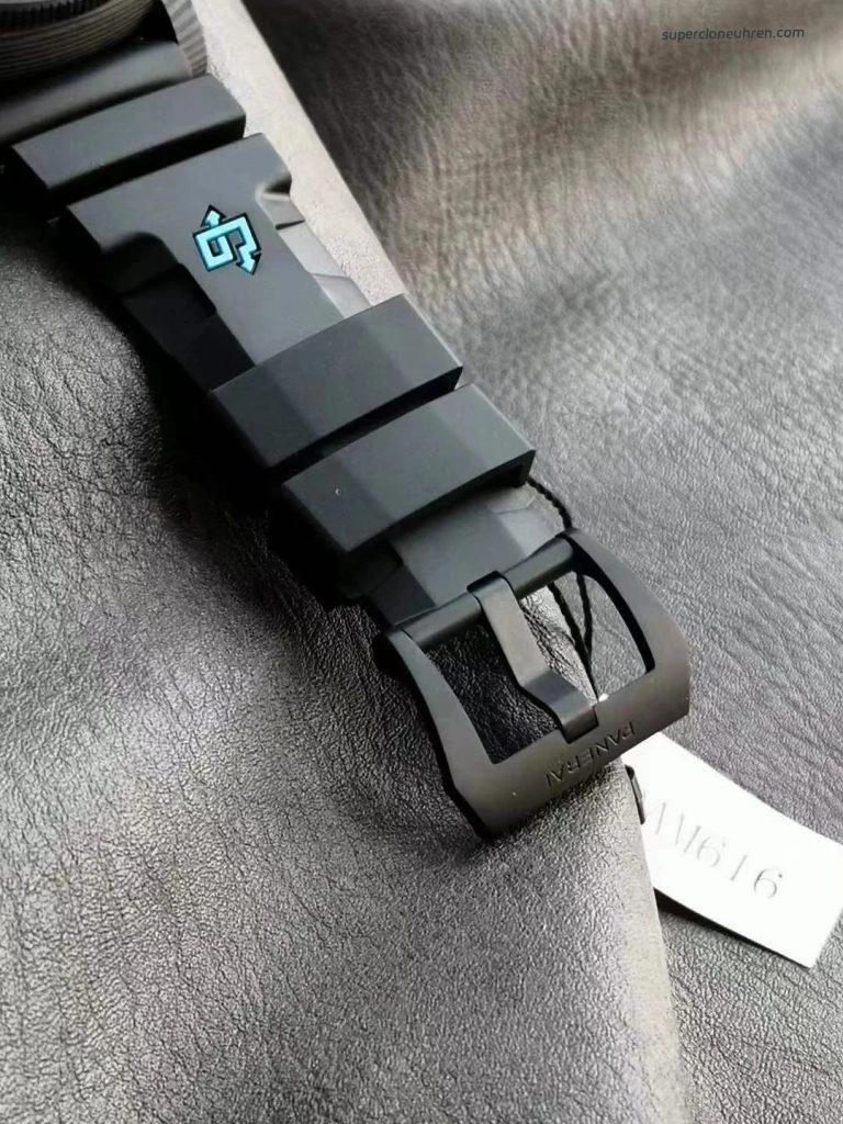 1:1 Super Clone Uhr Panerai Submersible PAM00616 Carbon-Keramik Gehäuse 47mm