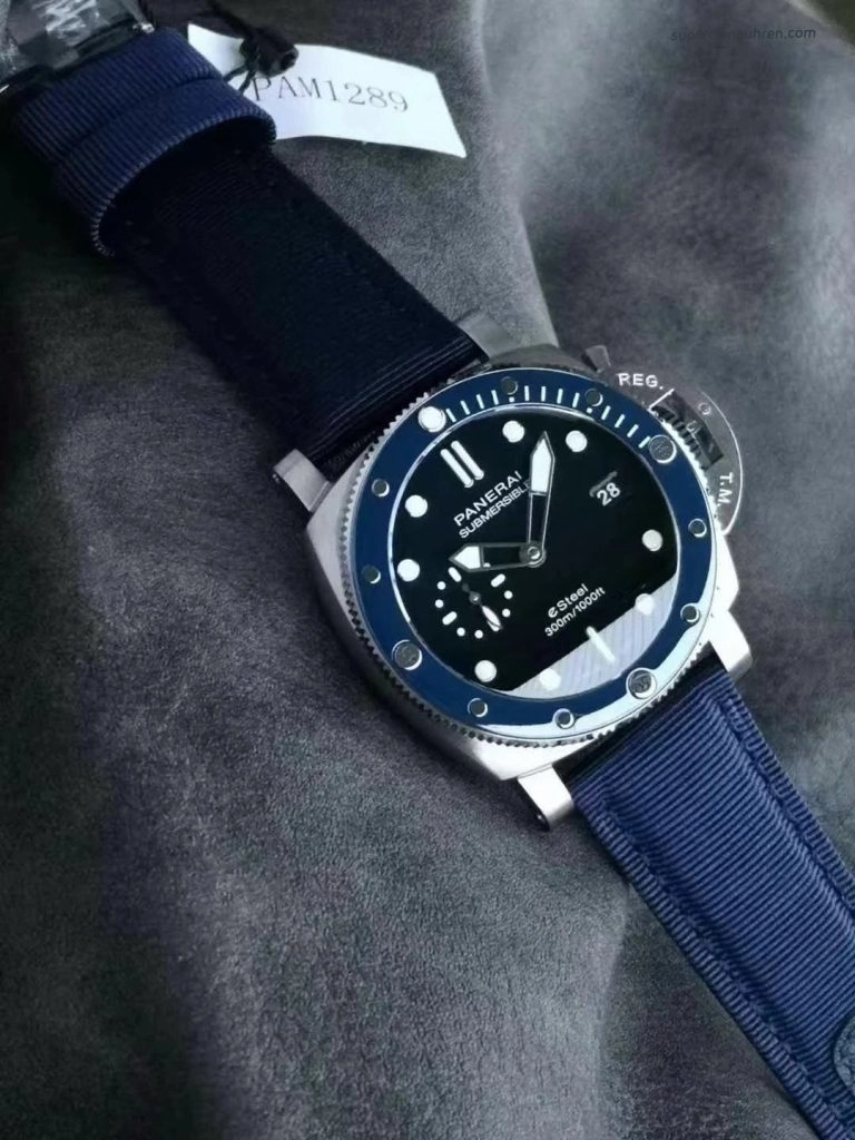 Premium Replica Uhr Panerai Submersible PAM01289 aus mattiertem Edelstahl 44mm