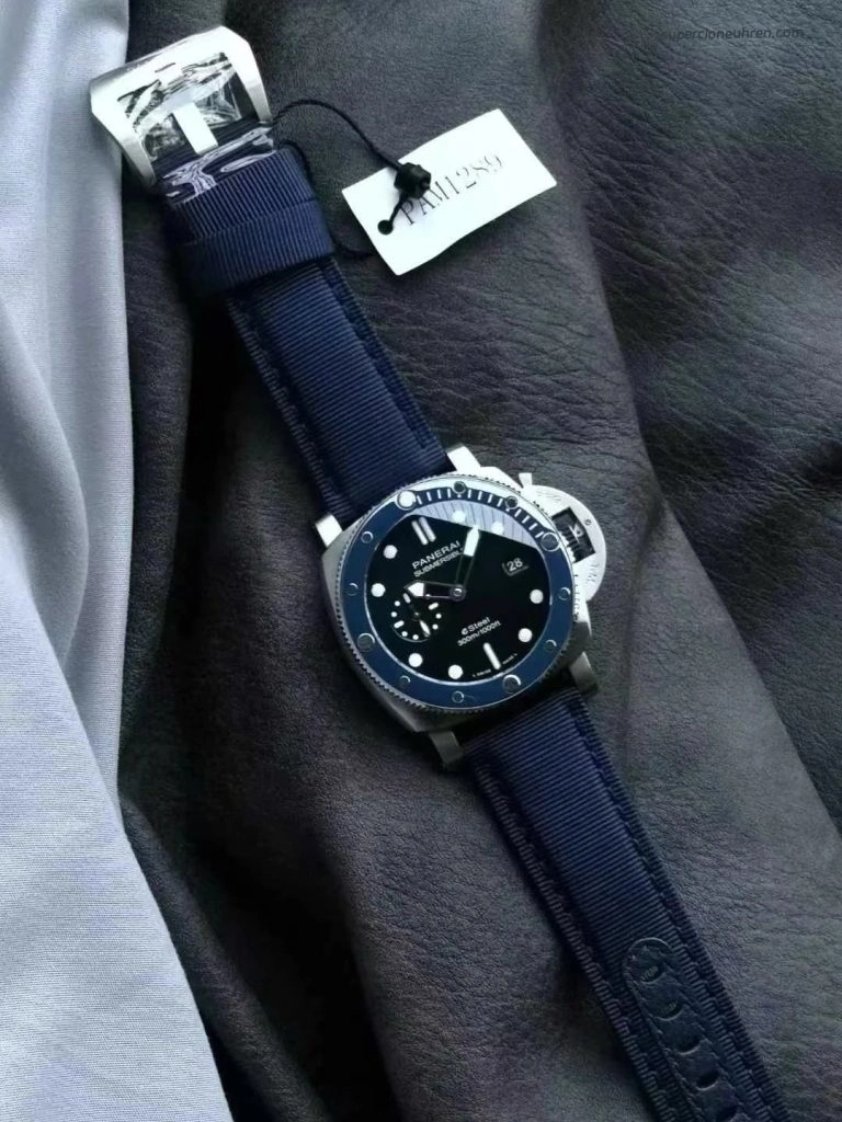 Premium Replica Uhr Panerai Submersible PAM01289 aus mattiertem Edelstahl 44mm
