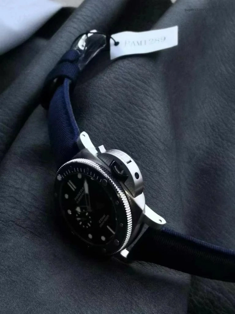 Premium Replica Uhr Panerai Submersible PAM01289 aus mattiertem Edelstahl 44mm