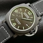 Premium Replica Uhr Panerai Luminor PAM01118 aus Carbon mit Leuchtzifferblatt 44mm