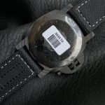 Premium Replica Uhr Panerai Luminor PAM01118 aus Carbon mit Leuchtzifferblatt 44mm