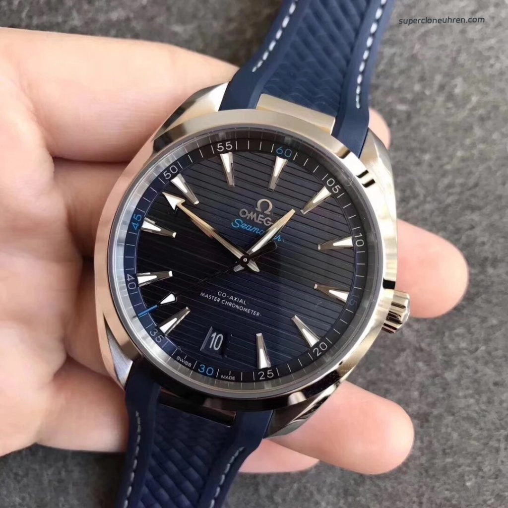 Premium Replica Uhr Omega Seamaster Aqua Terra 220.12.41.21.03.001 blaues Zifferblatt mit Kautschukband 41mm