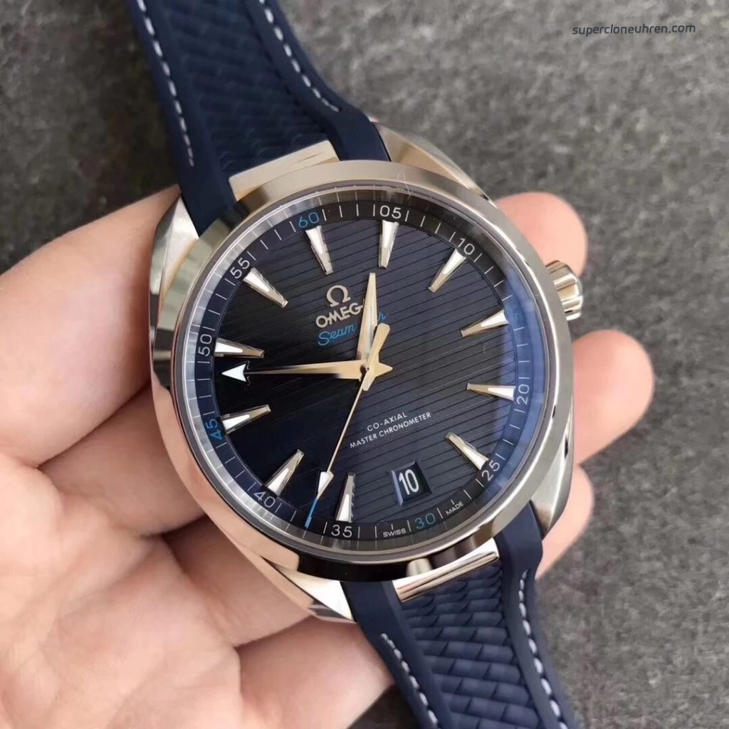 Premium Replica Uhr Omega Seamaster Aqua Terra 220.12.41.21.03.001 blaues Zifferblatt mit Kautschukband 41mm