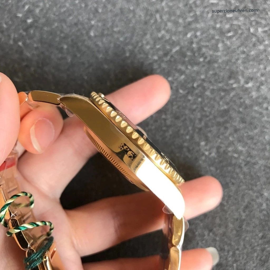 Super Clone Rolex Submariner 116618LN-97208 schwarzes Zifferblatt Gelbgold 40mm