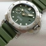 Premium Replica Uhr Panerai Submersible PAM01055 mit grünem Zifferblatt 42mm