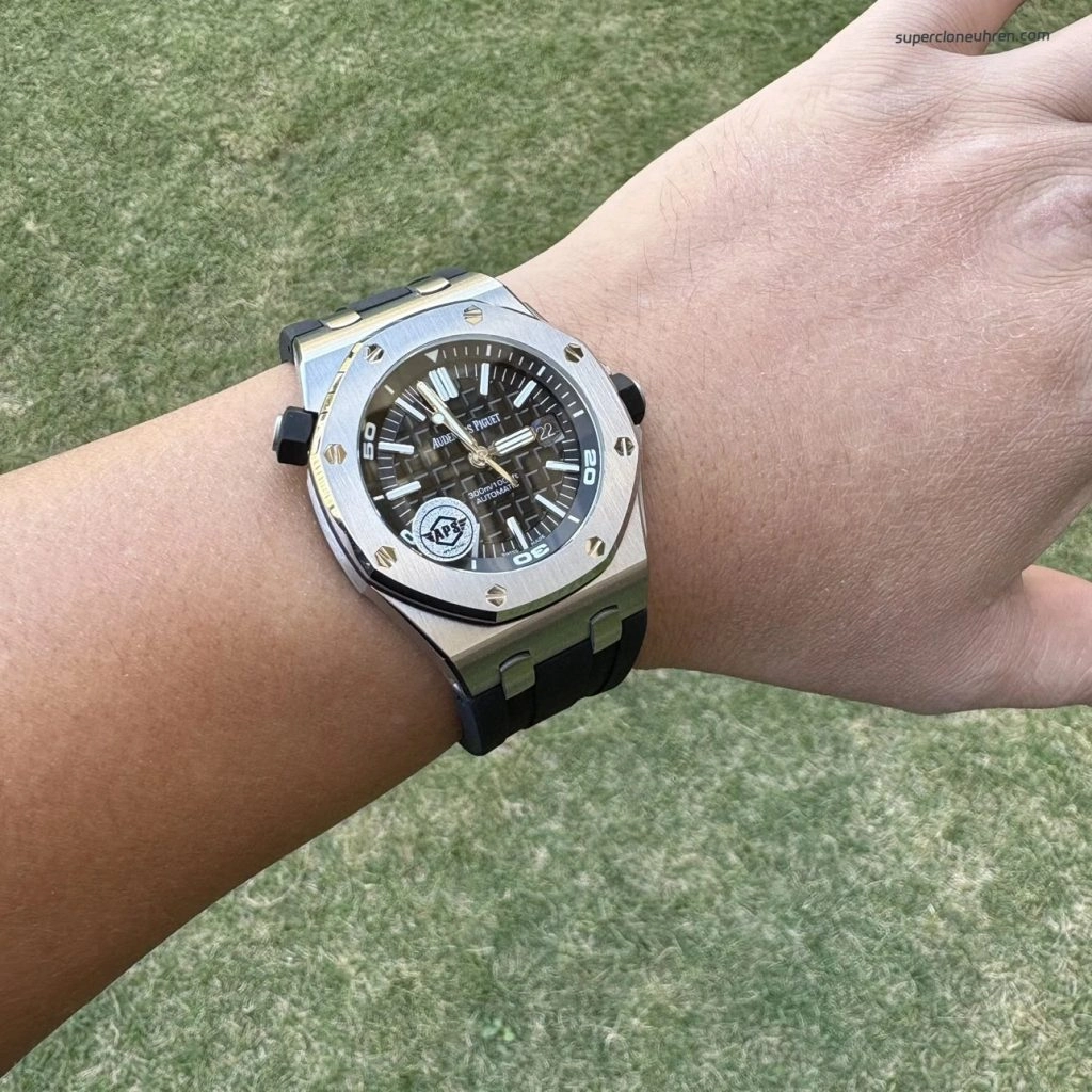 1:1 Super Clone Uhr Audemars Piguet Royal Oak Offshore 15710ST.OO.A002CA.01 Edelstahl mit Saphirglasboden 42mm