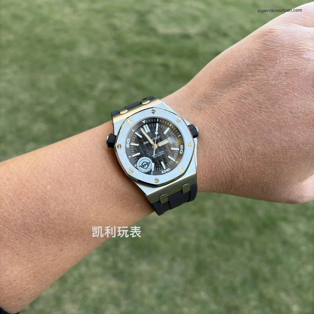 1:1 Super Clone Uhr Audemars Piguet Royal Oak Offshore 15710ST.OO.A002CA.01 Edelstahl mit Saphirglasboden 42mm