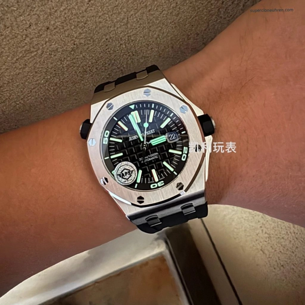 1:1 Super Clone Uhr Audemars Piguet Royal Oak Offshore 15710ST.OO.A002CA.01 Edelstahl mit Saphirglasboden 42mm