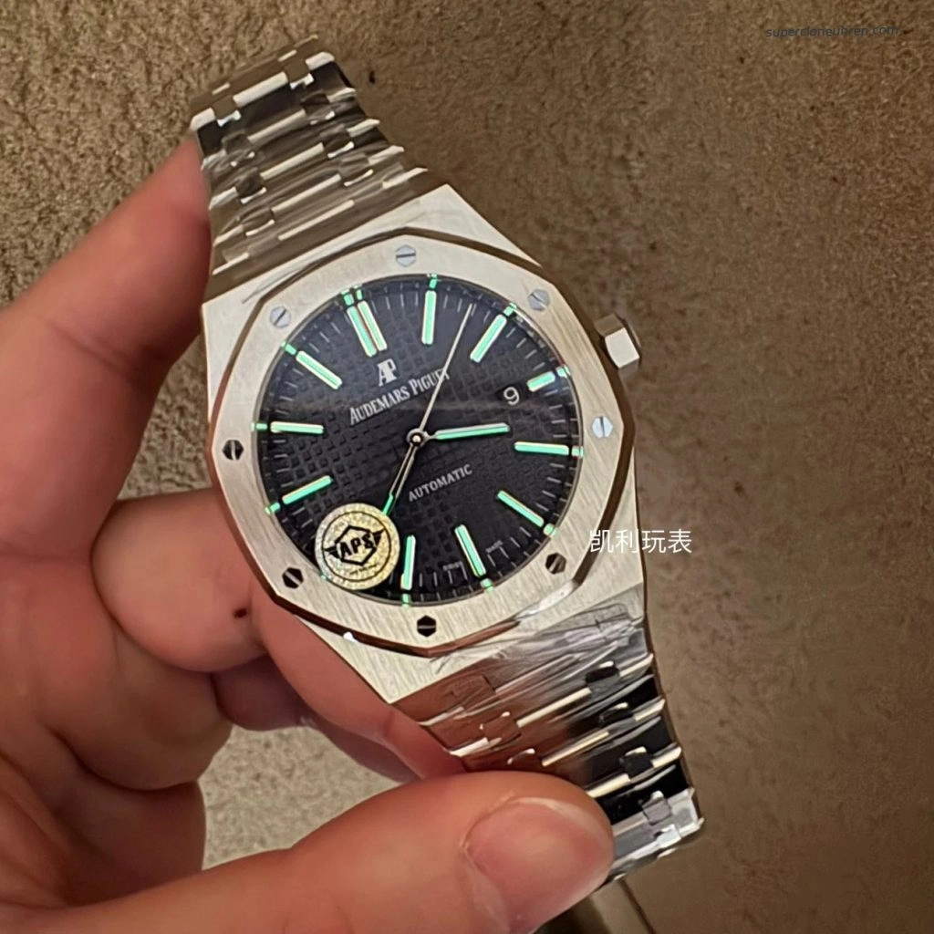 1:1 Super Clone Uhr Audemars Piguet Royal Oak 15400ST.OO.1220ST.03 blaues Zifferblatt aus gebürstetem Edelstahl 41mm