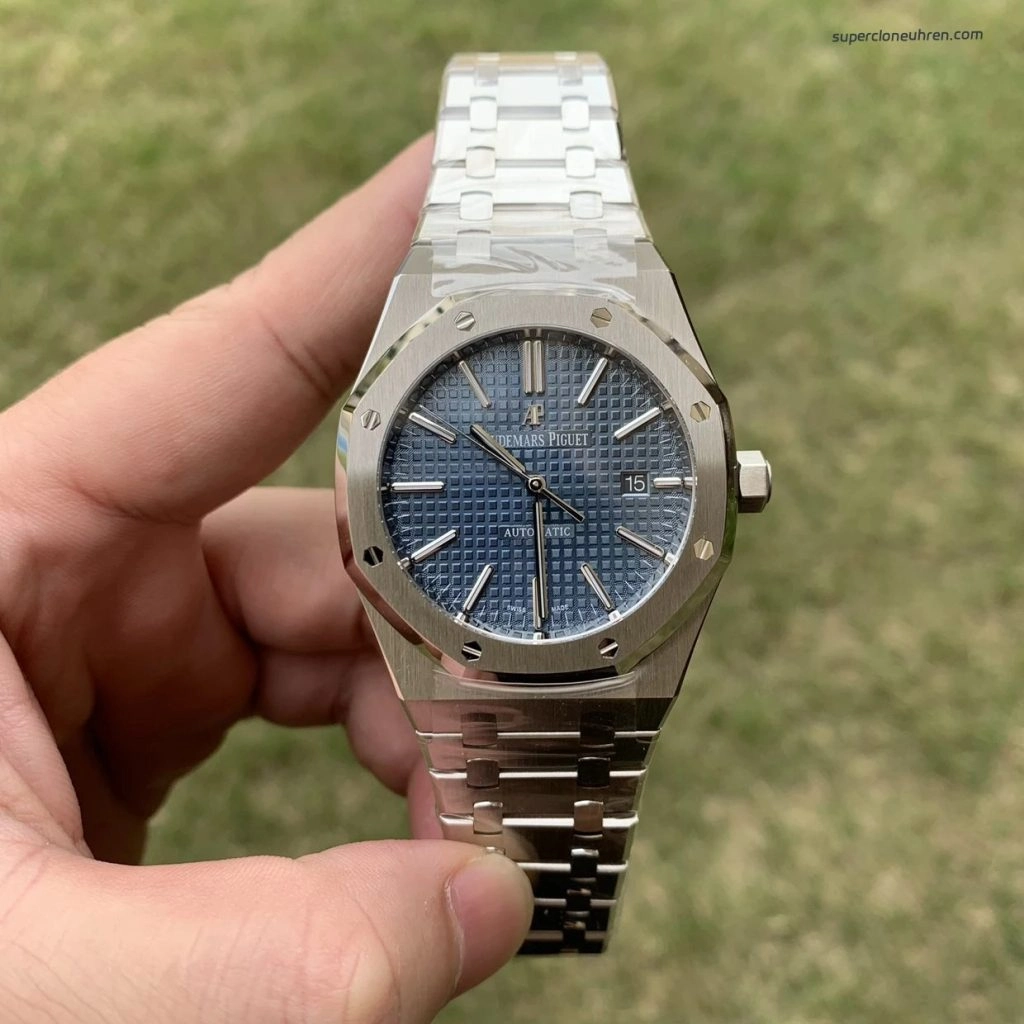 1:1 Super Clone Uhr Audemars Piguet Royal Oak 15400ST.OO.1220ST.03 blaues Zifferblatt aus gebürstetem Edelstahl 41mm