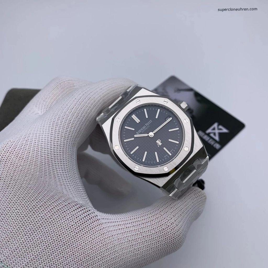Premium Replica Uhr Audemars Piguet Royal Oak 15202ST.OO.1240ST.01 Ultraduenn Stahlband 39mm