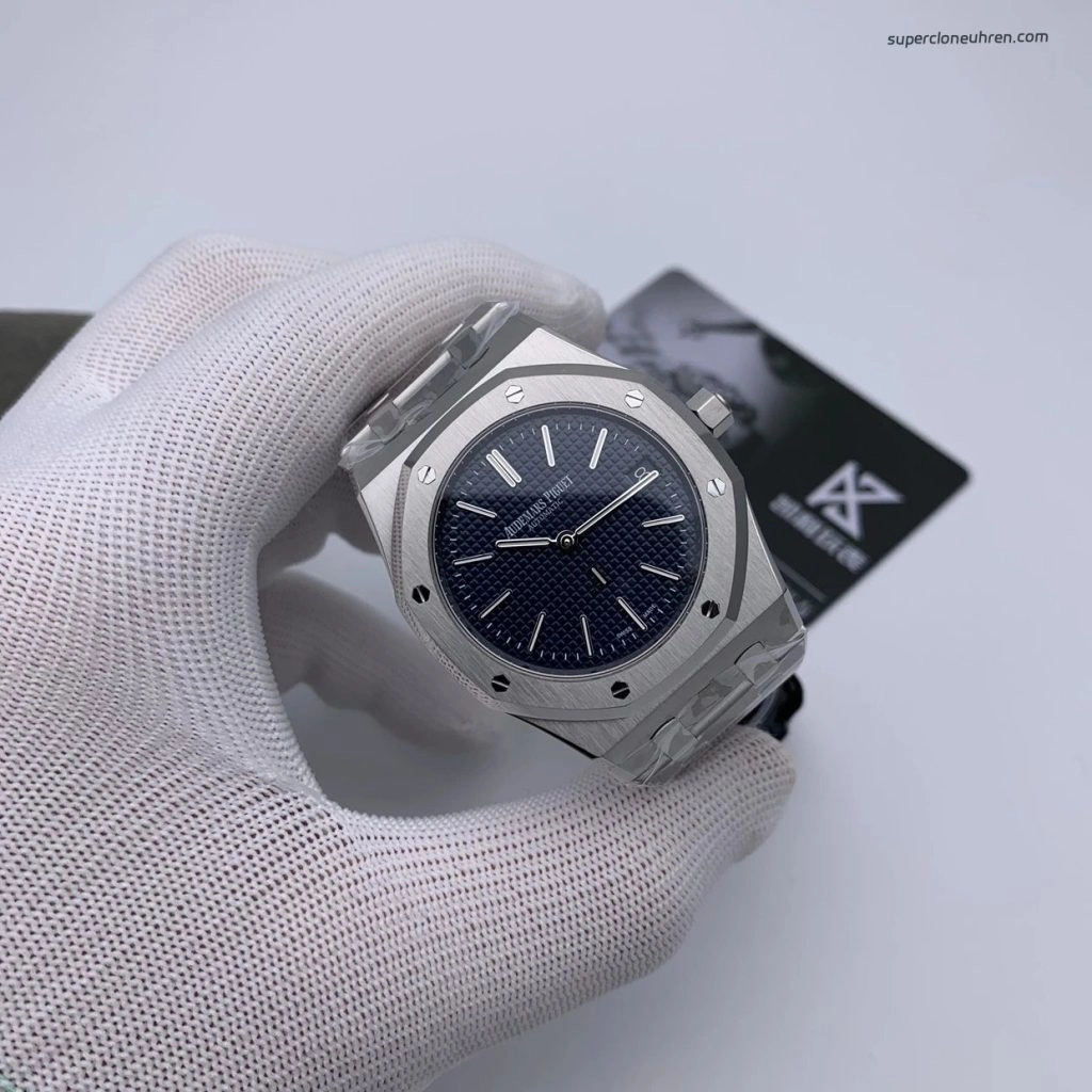 Premium Replica Uhr Audemars Piguet Royal Oak 15202ST.OO.1240ST.01 Ultraduenn Stahlband 39mm