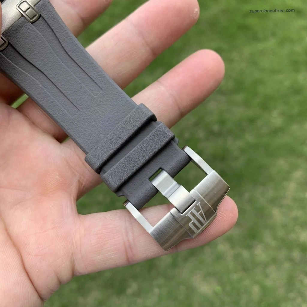 Super Clone Audemars Piguet Royal Oak Offshore 26568IM.OO.A004CA.01 Titan-Grau 44mm