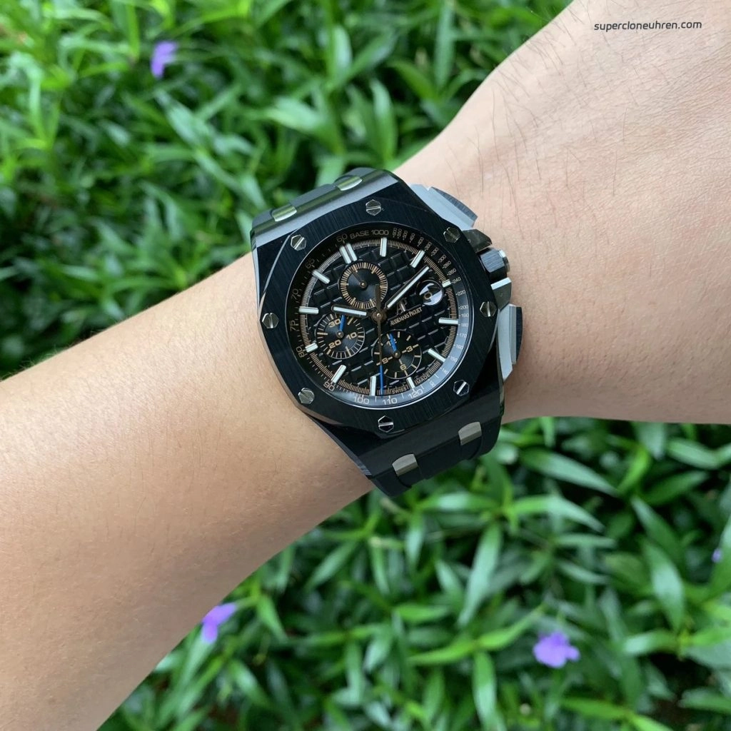 Premium Replica Uhr Audemars Piguet Royal Oak Offshore 26405CE.OO.A002CA.02 aus schwarzer Keramik 44 mm
