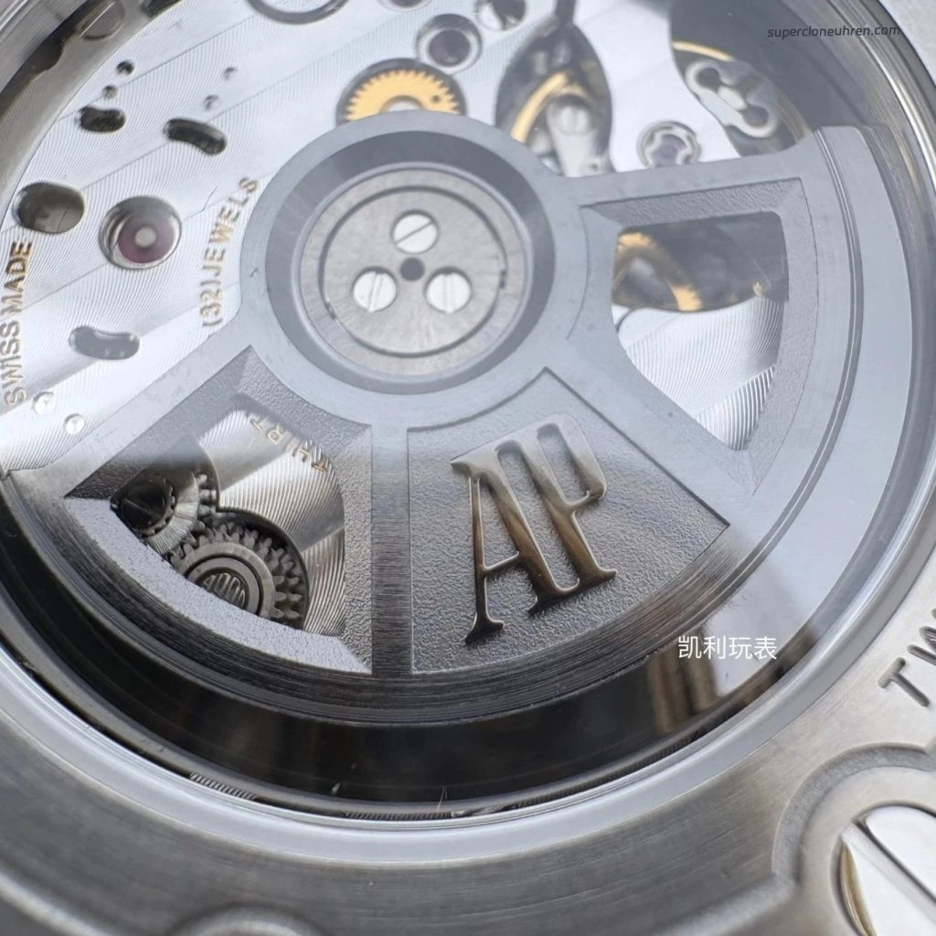 Premium Replica Uhr Audemars Piguet Royal Oak Offshore 15720CN.OO.A002CA.01 mit Keramiklünette 42mm