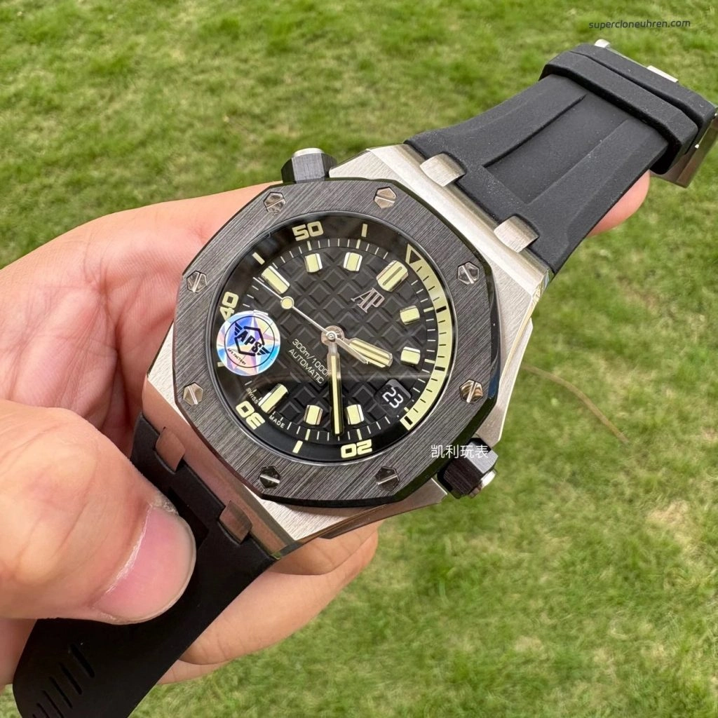 Premium Replica Uhr Audemars Piguet Royal Oak Offshore 15720CN.OO.A002CA.01 mit Keramiklünette 42mm