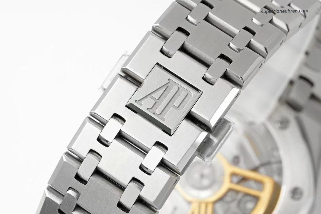 Premium Replica Uhr Audemars Piguet Royal Oak 15500ST.OO.1220ST.03 schwarzes Zifferblatt Edelstahl 41mm