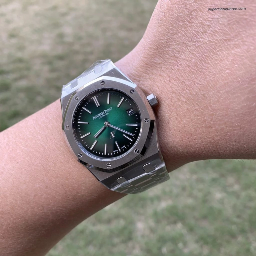1:1 Super Clone Uhr Audemars Piguet Royal Oak 16202PT Aurora-Grün 39 mm