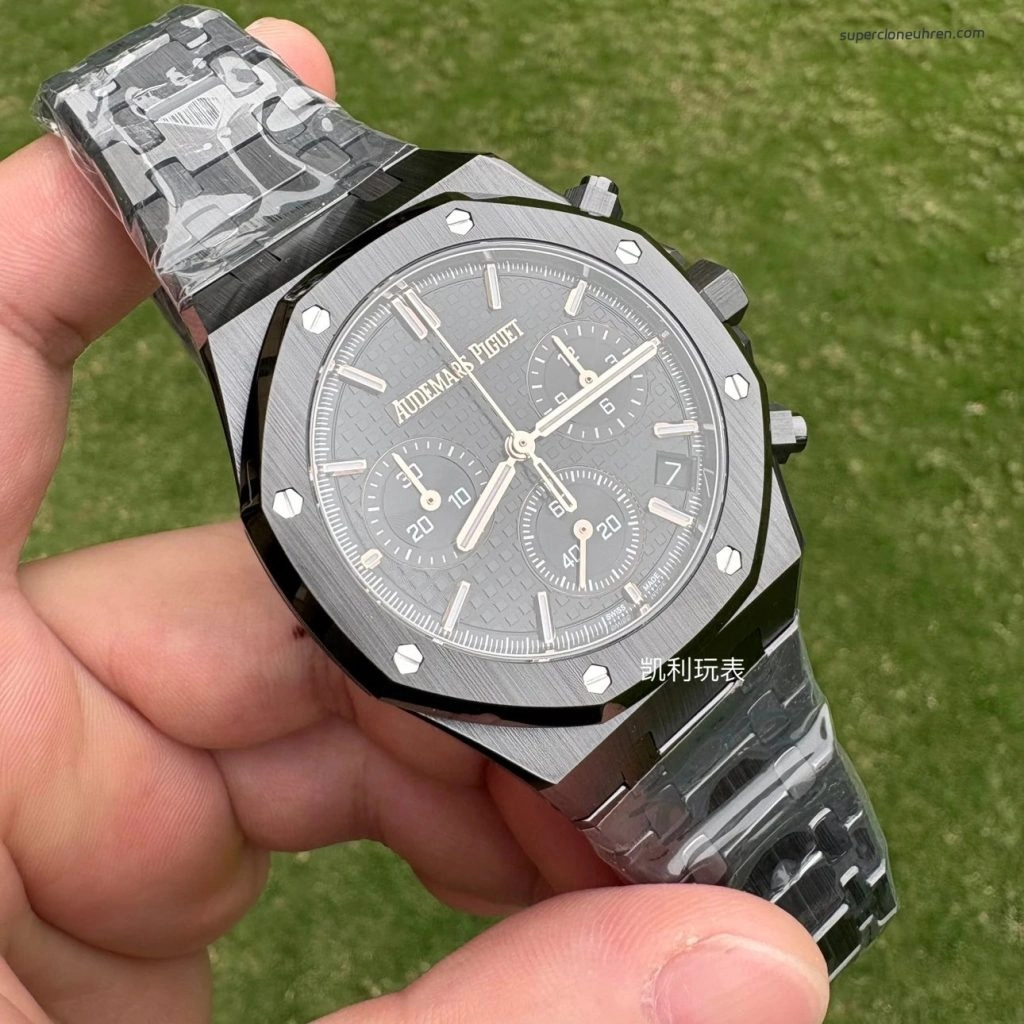 Premium Replica Uhr Audemars Piguet Royal Oak 26240CE schwarze Keramik 41mm