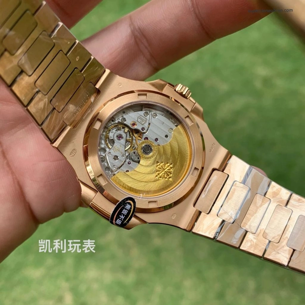 Premium Replica Uhr Patek Philippe Nautilus 5711/1R-001 aus Roségold 40 mm