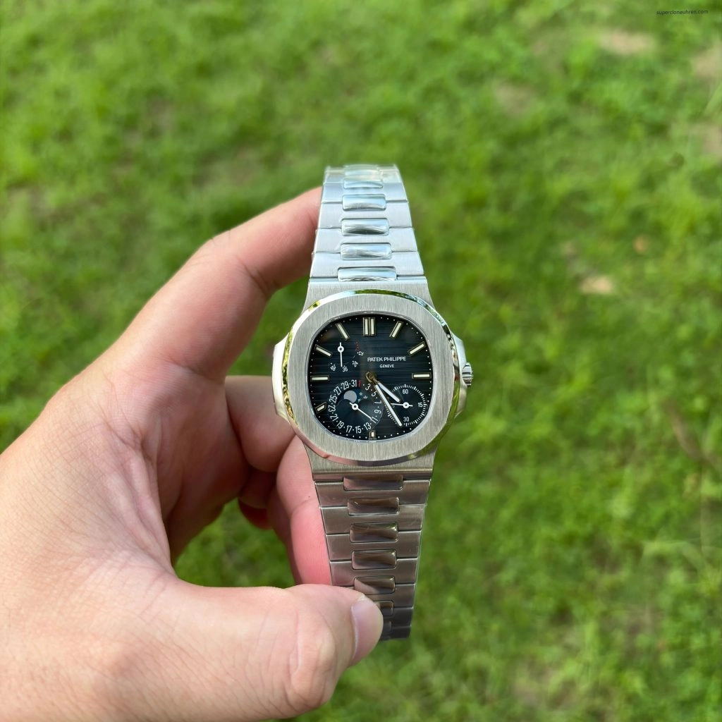 Premium Replica Uhr Patek Philippe Nautilus 5712/1A-001 Edelstahl mit Mondphase 40mm
