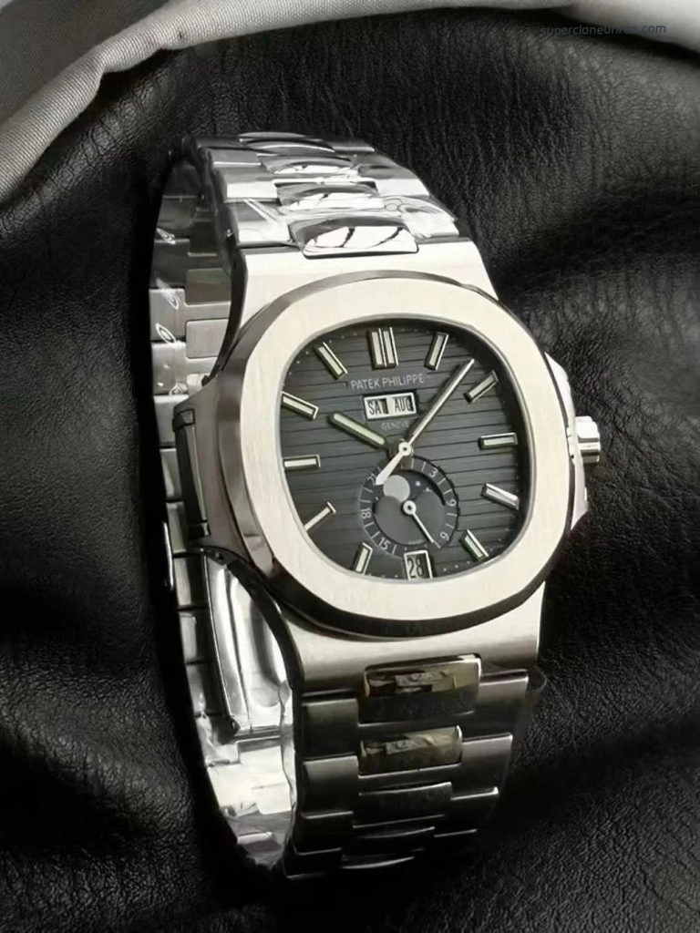 Premium Replica Uhr Patek Philippe Nautilus 5726/1A-001 aus Edelstahl 40,5 mm