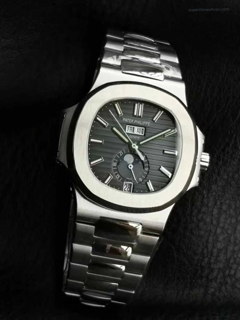 Premium Replica Uhr Patek Philippe Nautilus 5726/1A-001 aus Edelstahl 40,5 mm