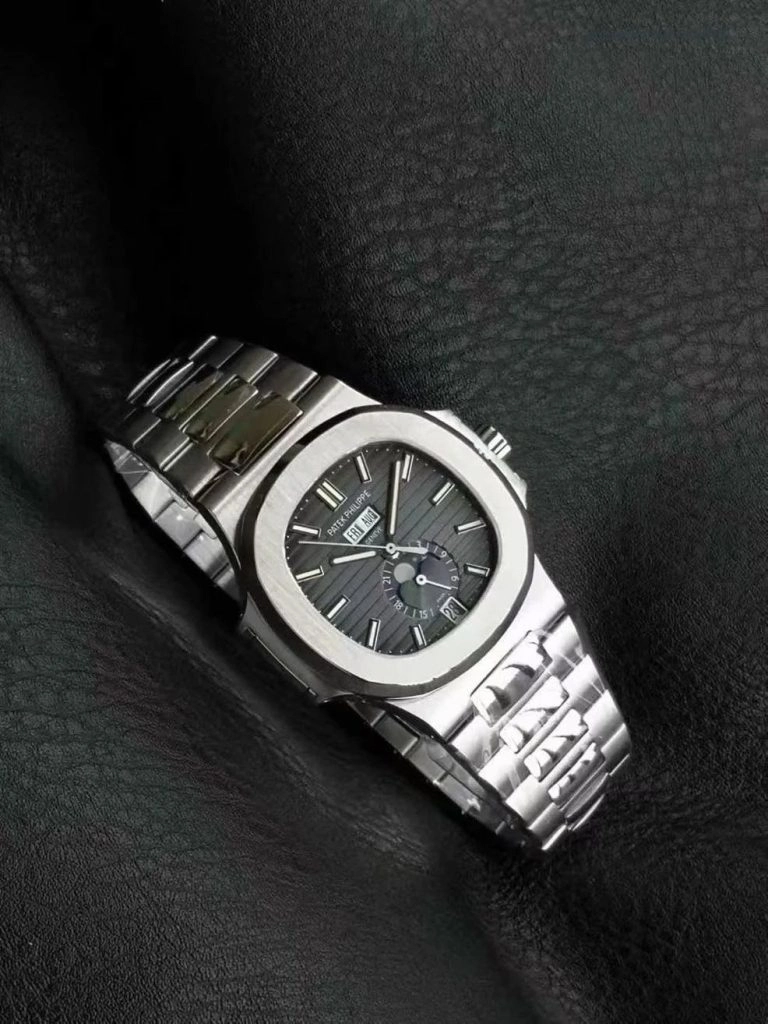 Premium Replica Uhr Patek Philippe Nautilus 5726/1A-001 aus Edelstahl 40,5 mm