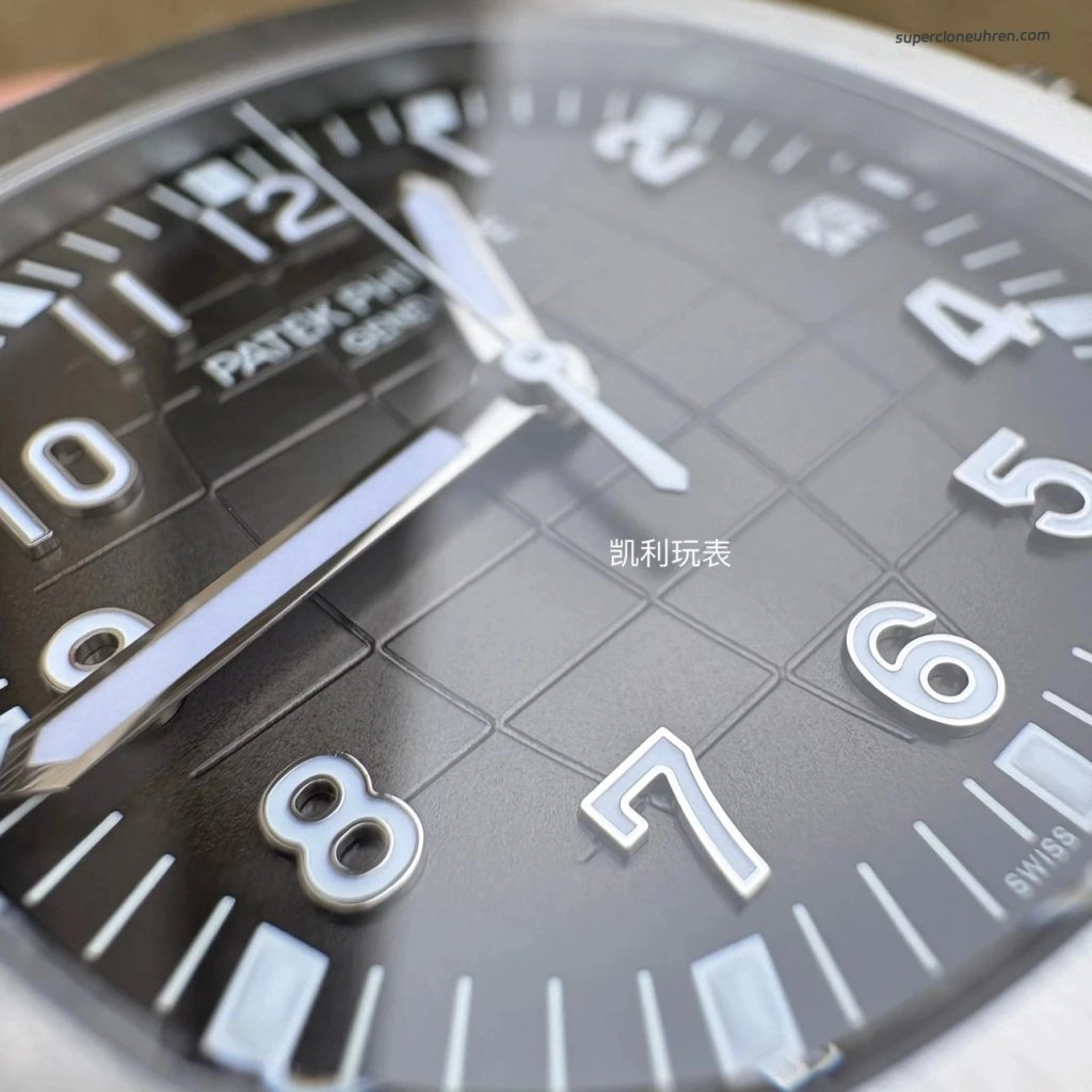 Premium Replica Uhr Patek Philippe Aquanaut 5167A-001 Ultraduenn 40mm