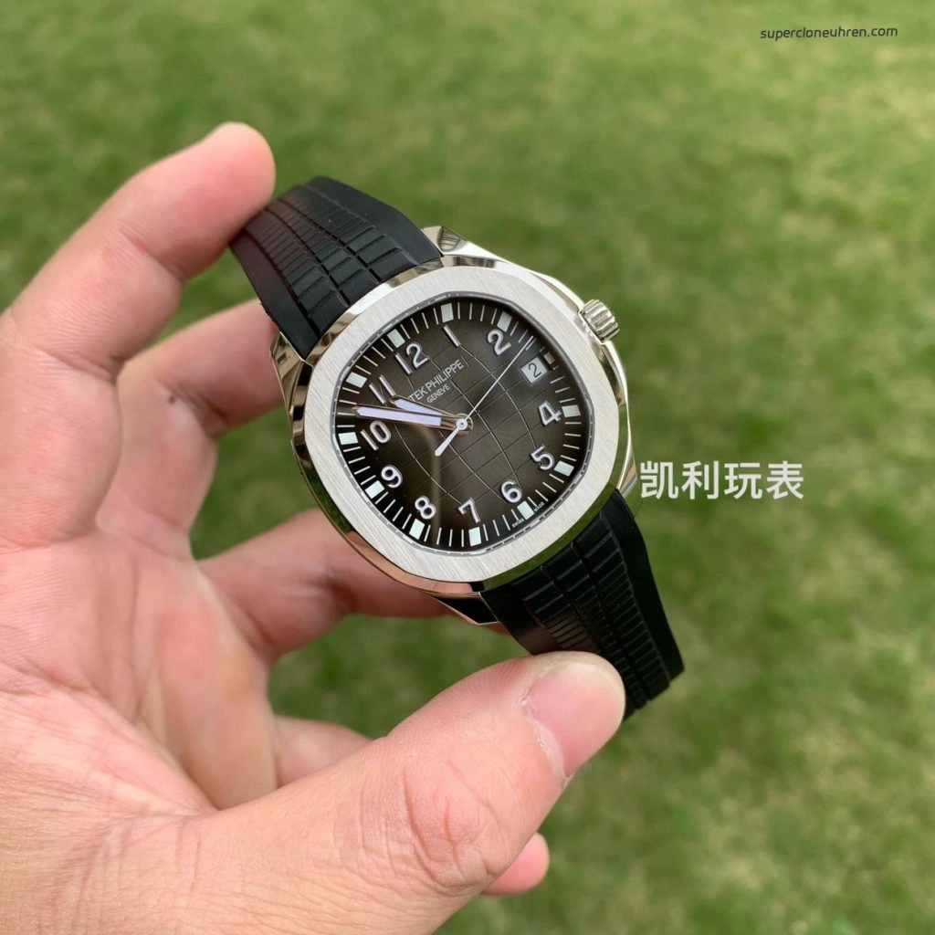 Premium Replica Uhr Patek Philippe Aquanaut 5167A-001 Ultraduenn 40mm