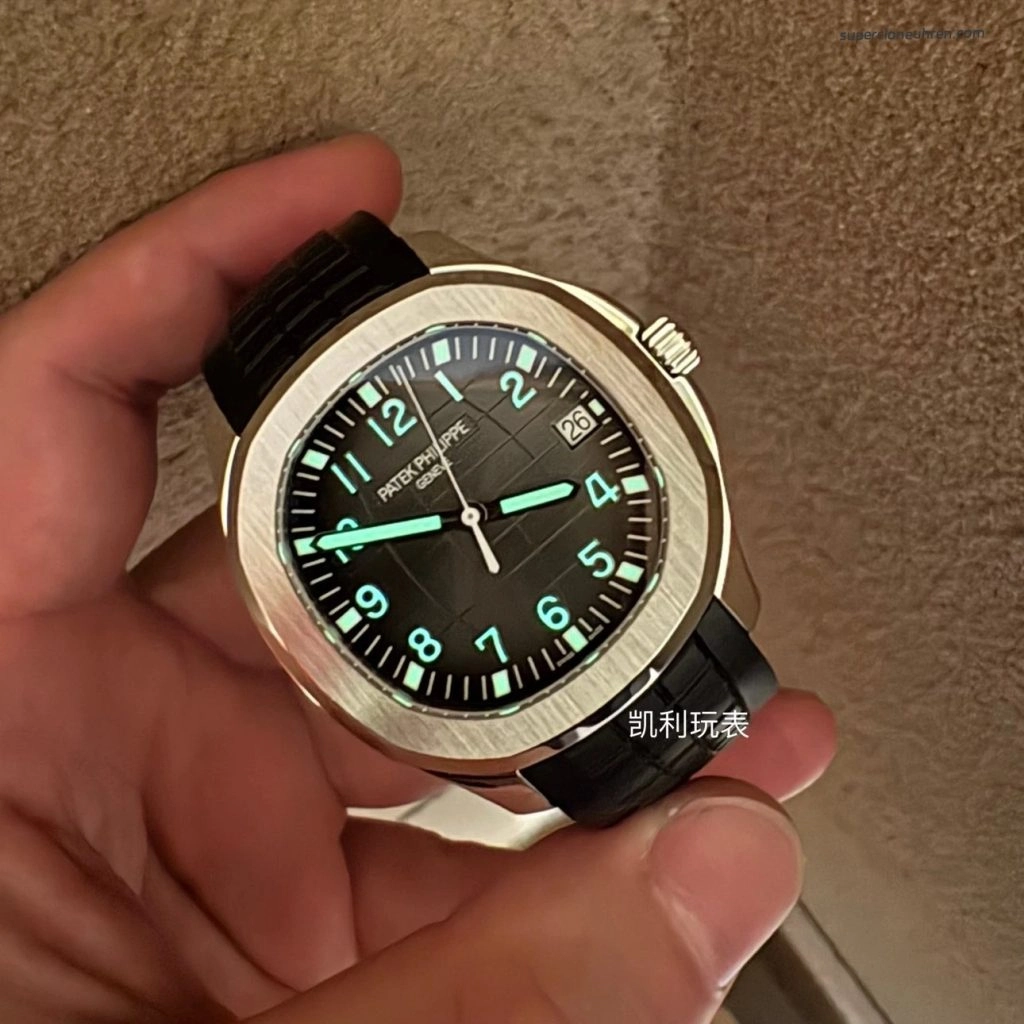 Premium Replica Uhr Patek Philippe Aquanaut 5167A-001 Ultraduenn 40mm