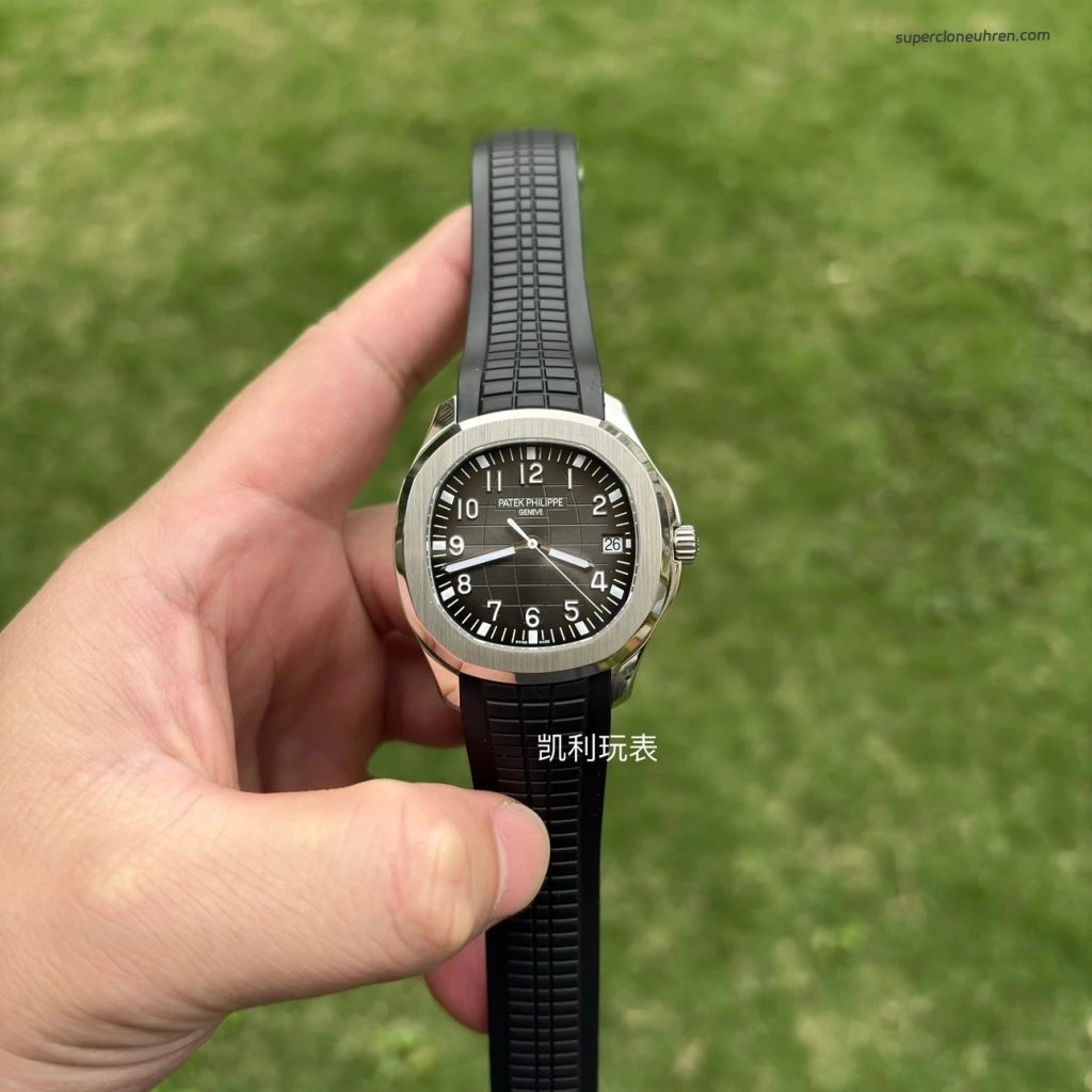 Premium Replica Uhr Patek Philippe Aquanaut 5167A-001 Ultraduenn 40mm