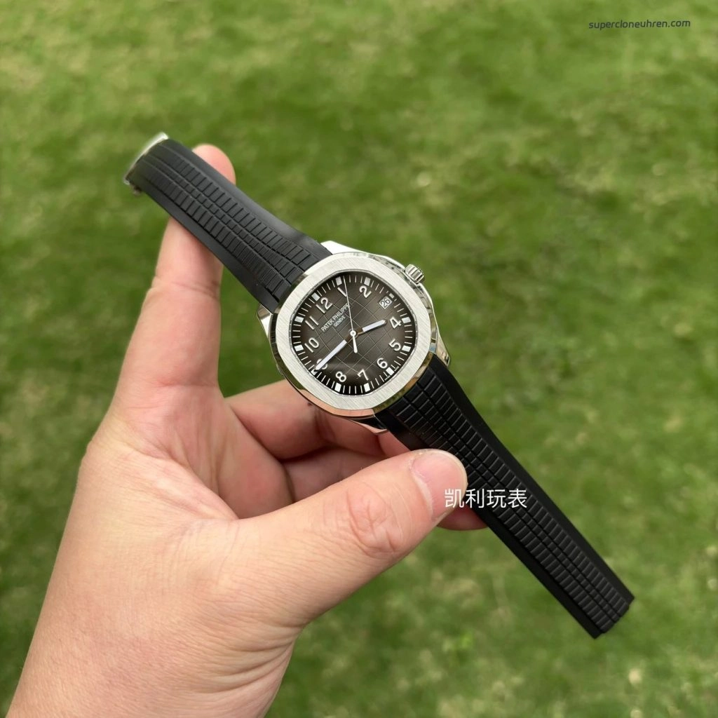 Premium Replica Uhr Patek Philippe Aquanaut 5167A-001 Ultraduenn 40mm