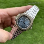 1:1 Super Clone Uhr Patek Philippe Nautilus 5711/1A-010 aus gebürstetem Edelstahl 40mm