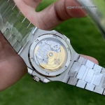 1:1 Super Clone Uhr Patek Philippe Nautilus 5711/1A-010 aus gebürstetem Edelstahl 40mm