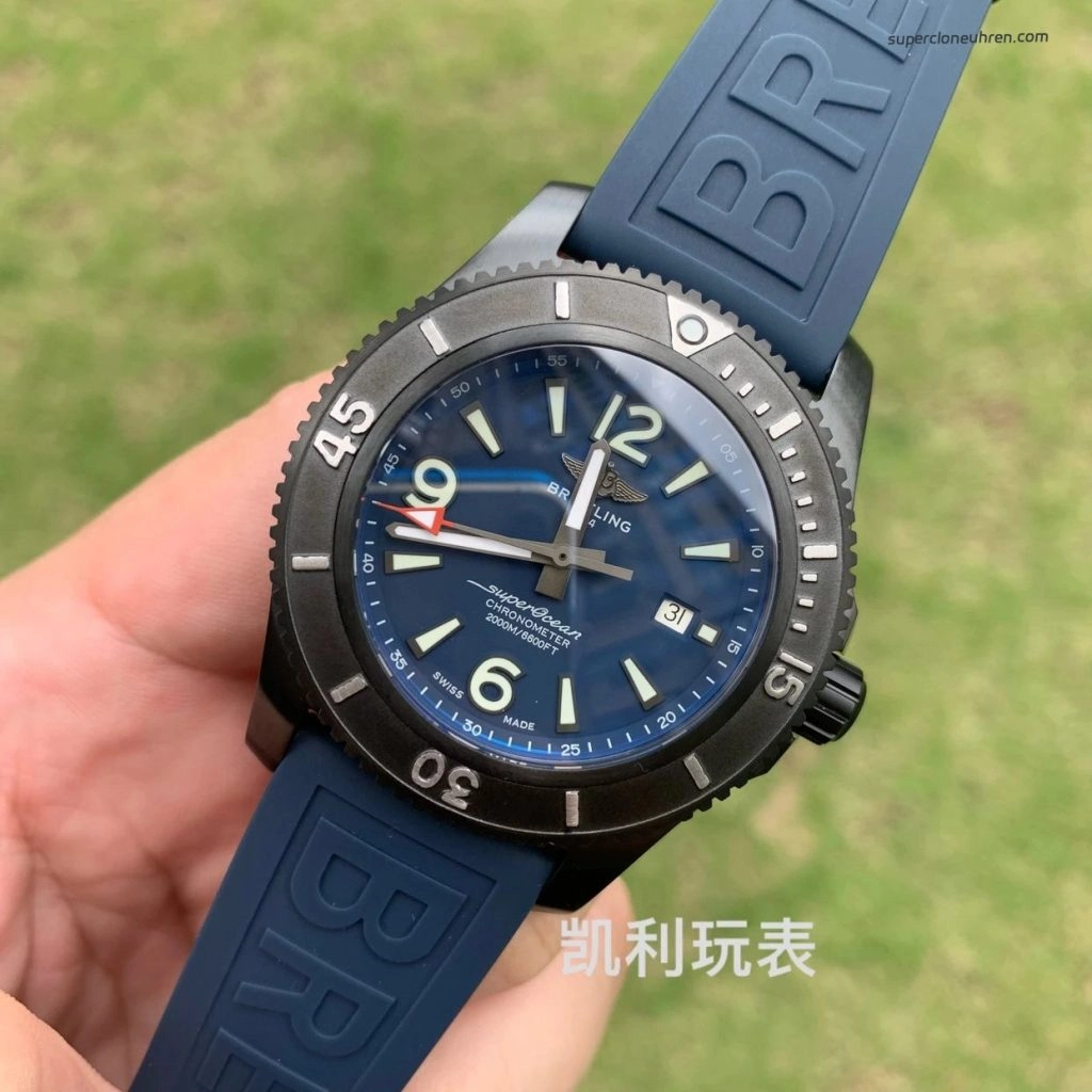 Premium Replica Uhr Breitling Superocean M17368D71C1S2 PVD-Schwarz mit Kautschukband 46mm