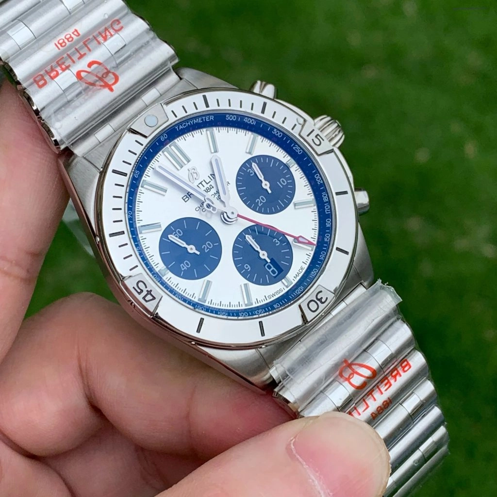 Super Clone Breitling Chronomat AB0134101G1A1 Panda-Zifferblatt mit Edelstahlarmband 42mm